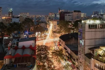 C Central Hotel- Đề Thám Bùi Viện Walking Street – Foto’s 5